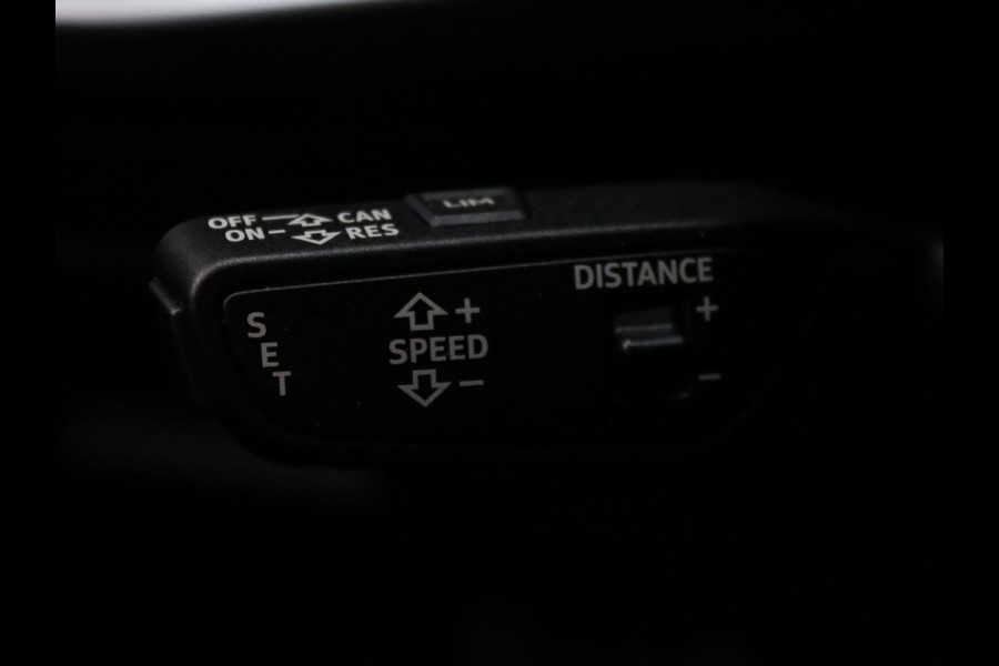 Audi A3 Sportback 35 TFSI S edition 150pk Cruise | Climate | Parkeersens. v+a | Stoelverw. | Panoramadak