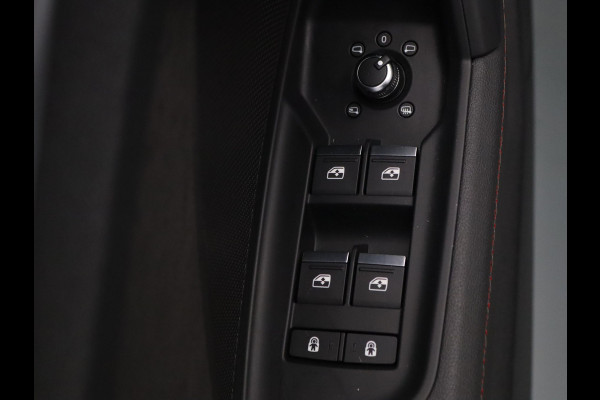 Audi A3 Sportback 35 TFSI S edition 150pk Cruise | Climate | Parkeersens. v+a | Stoelverw. | Panoramadak