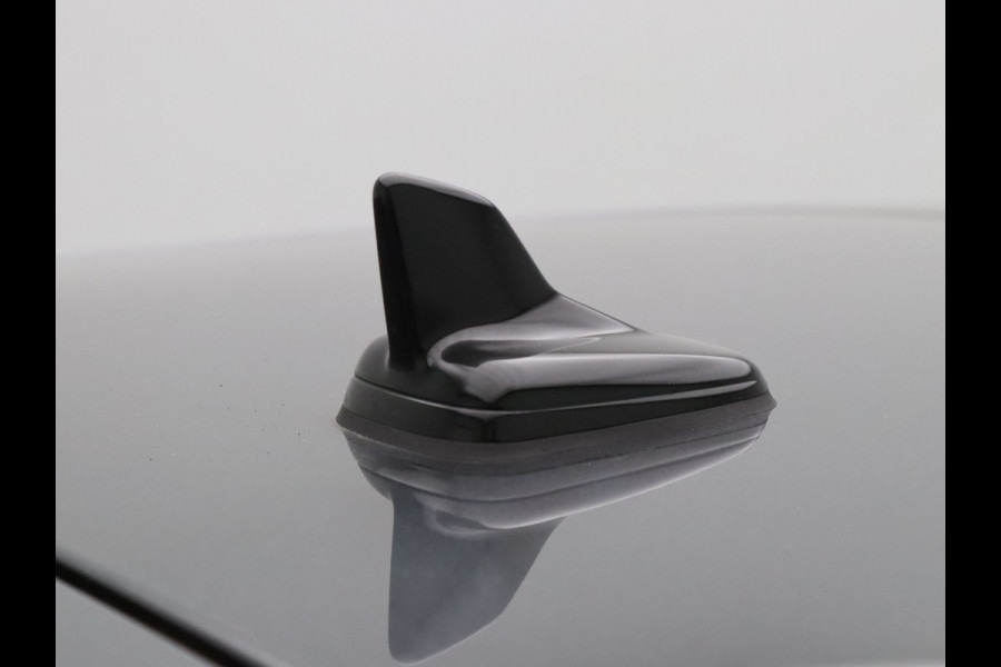 Audi A3 Sportback 35 TFSI S edition 150pk Cruise | Climate | Parkeersens. v+a | Stoelverw. | Panoramadak