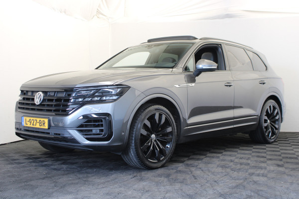 Volkswagen Touareg 3.0 TDI R-Line |Pano|Trekhaak|Achterbank verw.|
