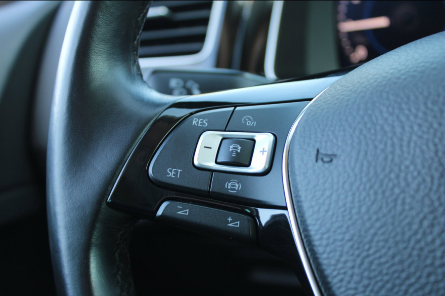 Volkswagen Golf 1.0 TSI Highline AdaptiveCruise VirtualCockpit Carplay !!NIEUWBINNEN!!