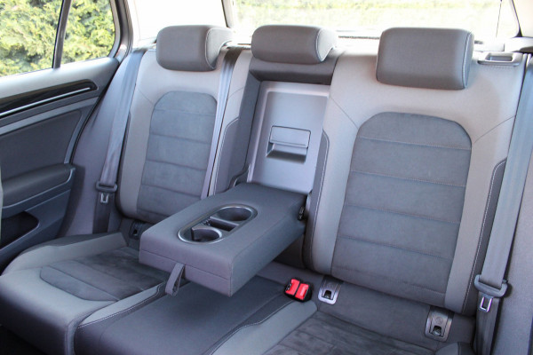 Volkswagen Golf 1.0 TSI Highline AdaptiveCruise VirtualCockpit Carplay !!NIEUWBINNEN!!