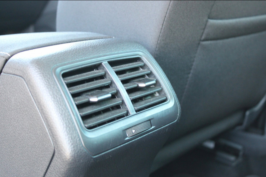 Volkswagen Golf 1.0 TSI Highline AdaptiveCruise VirtualCockpit Carplay !!NIEUWBINNEN!!