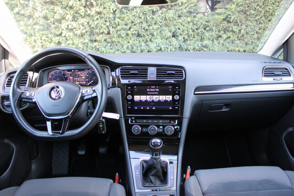 Volkswagen Golf 1.0 TSI Highline AdaptiveCruise VirtualCockpit Carplay !!NIEUWBINNEN!!