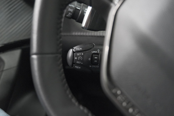 Peugeot 2008 PureTech 130 EAT8 Allure Pack | Navigatie | Camera | Apple Carplay | Parkeersensoren