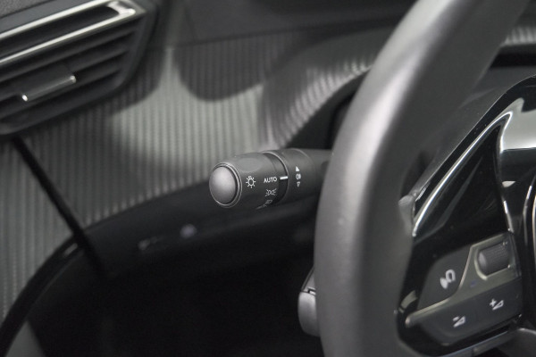 Peugeot 2008 PureTech 130 EAT8 Allure Pack | Navigatie | Camera | Apple Carplay | Parkeersensoren