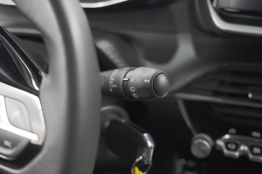 Peugeot 2008 PureTech 130 EAT8 Allure Pack | Navigatie | Camera | Apple Carplay | Parkeersensoren
