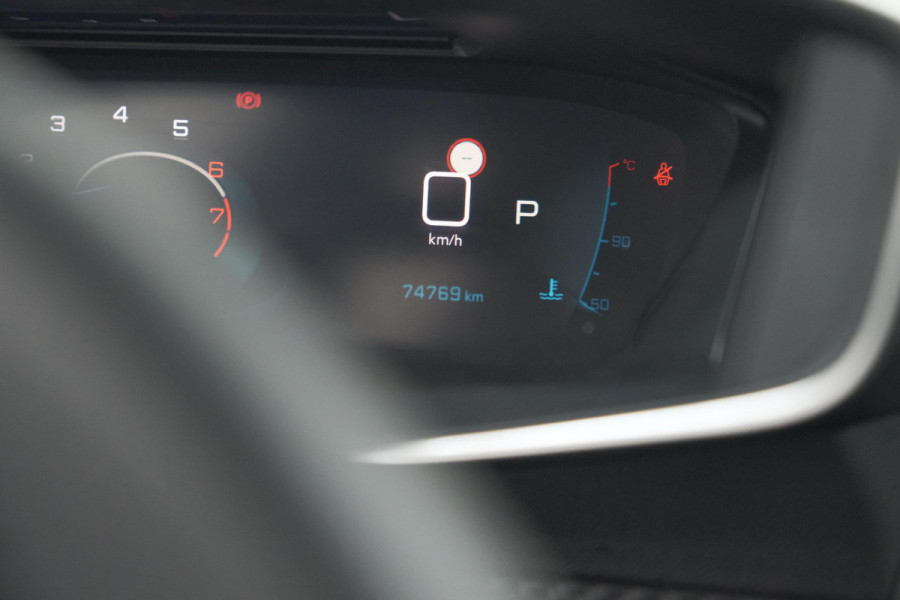 Peugeot 2008 PureTech 130 EAT8 Allure Pack | Navigatie | Camera | Apple Carplay | Parkeersensoren