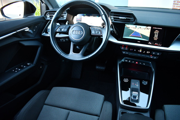 Audi A3 Sportback 45 TFSI e S-Line 19inch m-LED ACC Camera Sfeer Optic-black