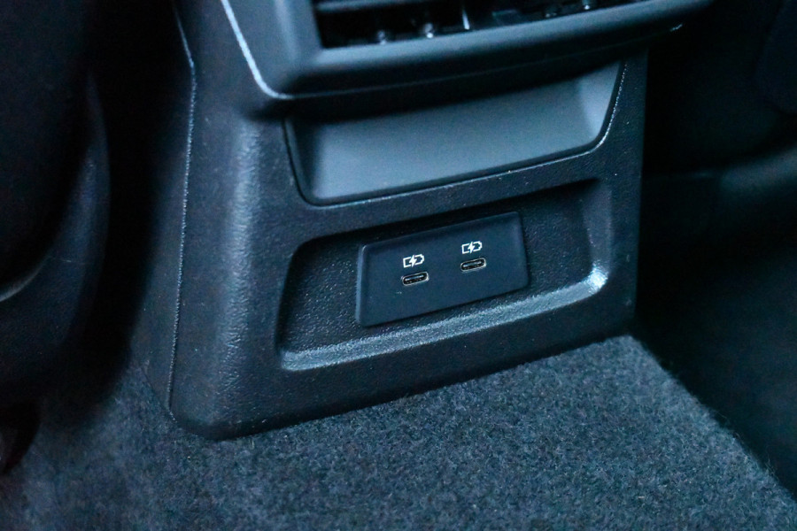 Audi A3 Sportback 45 TFSI e S-Line 19inch m-LED ACC Camera Sfeer Optic-black