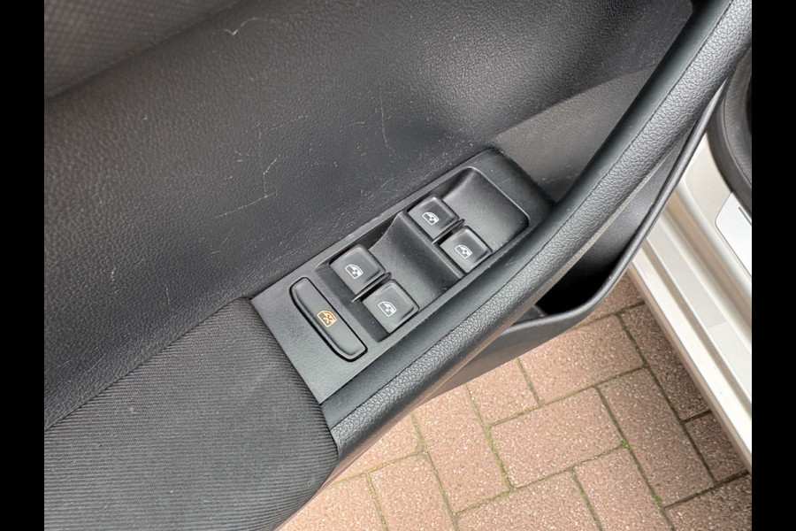 Škoda Fabia Combi 1.0 TSi 95pk Clever Plus NAVI/CARPLAY/DODEHOEK/PDC/LED/16INCH/STOELVERWARMING