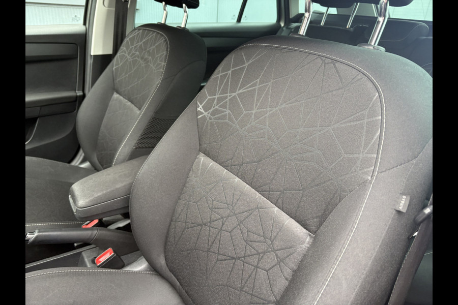 Škoda Fabia Combi 1.0 TSi 95pk Clever Plus NAVI/CARPLAY/DODEHOEK/PDC/LED/16INCH/STOELVERWARMING