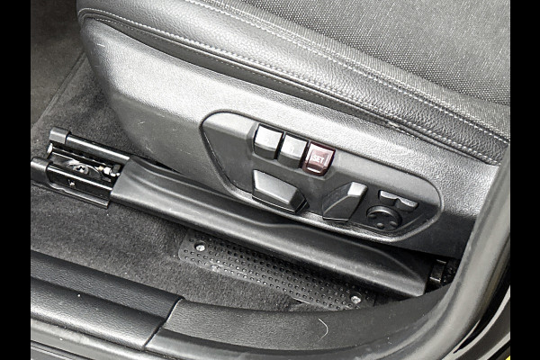 BMW X2 XDrive25e M-sport Business Edition Plus (Dealer OnderH, Panorama, Camera, PDC V+A, Camera, StoelV, Navi Prof, Etc)