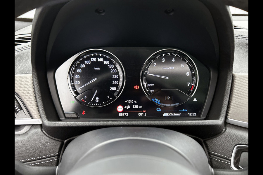 BMW X2 XDrive25e M-sport Business Edition Plus (Dealer OnderH, Panorama, Camera, PDC V+A, Camera, StoelV, Navi Prof, Etc)