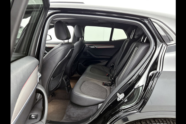 BMW X2 XDrive25e M-sport Business Edition Plus (Dealer OnderH, Panorama, Camera, PDC V+A, Camera, StoelV, Navi Prof, Etc)
