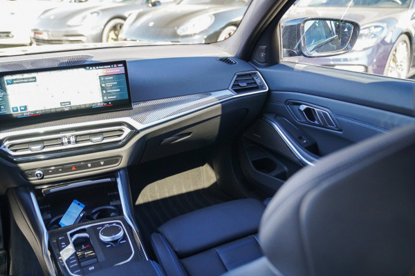 BMW 3 Serie Touring 330e xDrive | Head Up Display | M Sportstoelen | Harman/Kardon | Camera