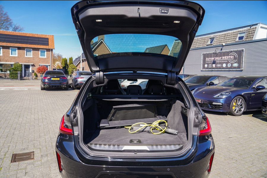 BMW 3 Serie Touring 330e xDrive | Head Up Display | M Sportstoelen | Harman/Kardon | Camera