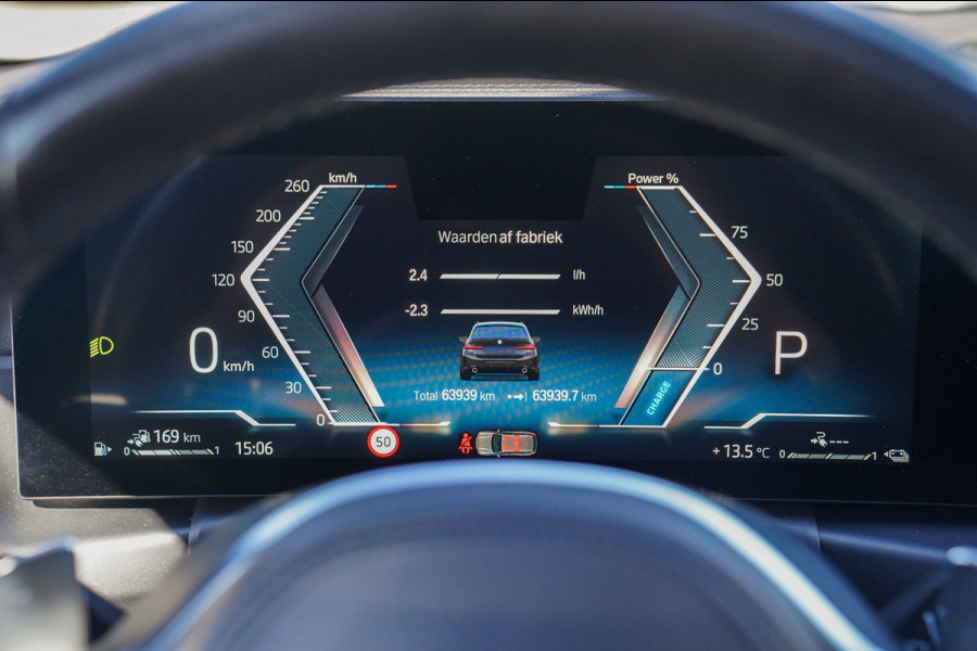 BMW 3 Serie Touring 330e xDrive | Head Up Display | M Sportstoelen | Harman/Kardon | Camera