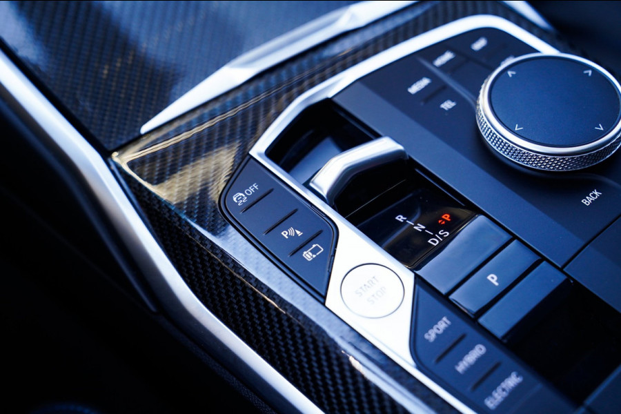 BMW 3 Serie Touring 330e xDrive | Head Up Display | M Sportstoelen | Harman/Kardon | Camera