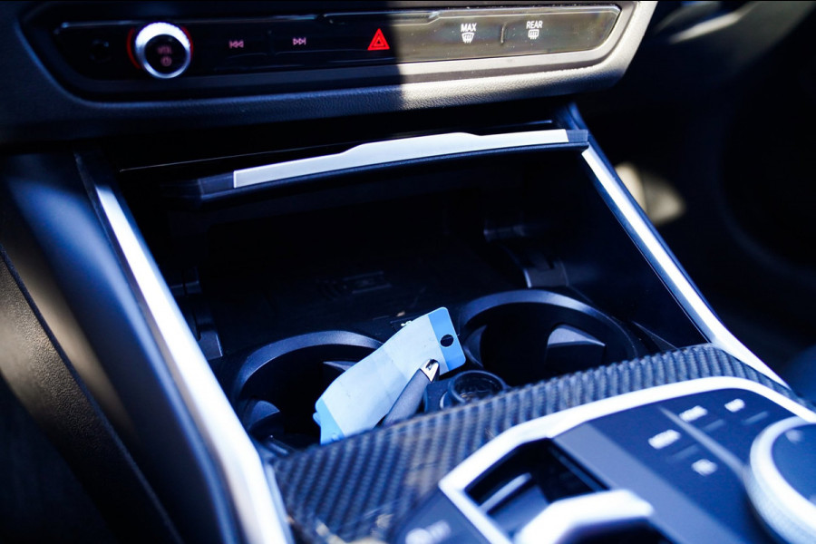 BMW 3 Serie Touring 330e xDrive | Head Up Display | M Sportstoelen | Harman/Kardon | Camera