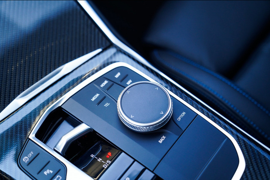 BMW 3 Serie Touring 330e xDrive | Head Up Display | M Sportstoelen | Harman/Kardon | Camera