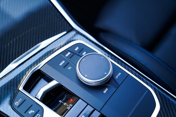 BMW 3 Serie Touring 330e xDrive | Head Up Display | M Sportstoelen | Harman/Kardon | Camera