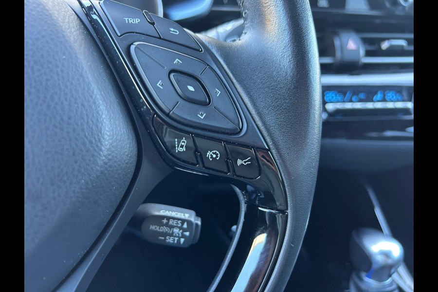 Toyota C-HR 2.0 Hybrid First Edition 100% Dealer Onderhouden NL-Auto