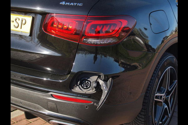 Mercedes-Benz GLC 300e 4MATIC Business Solution AMG | Panoramadak | Trekhaak | 360 Camera | Sfeerverlichting | Burmester |