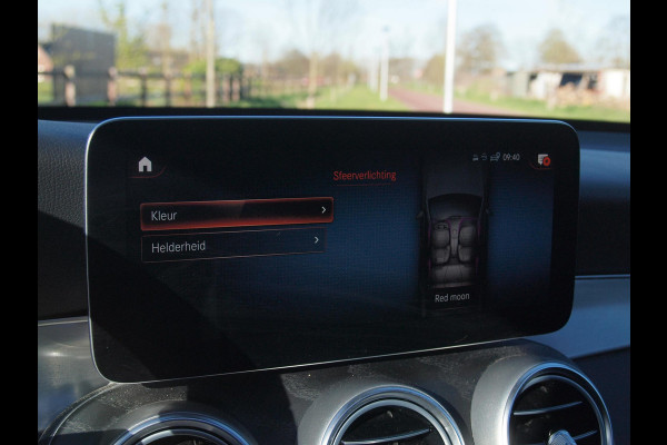 Mercedes-Benz GLC 300e 4MATIC Business Solution AMG | Panoramadak | Trekhaak | 360 Camera | Sfeerverlichting | Burmester |