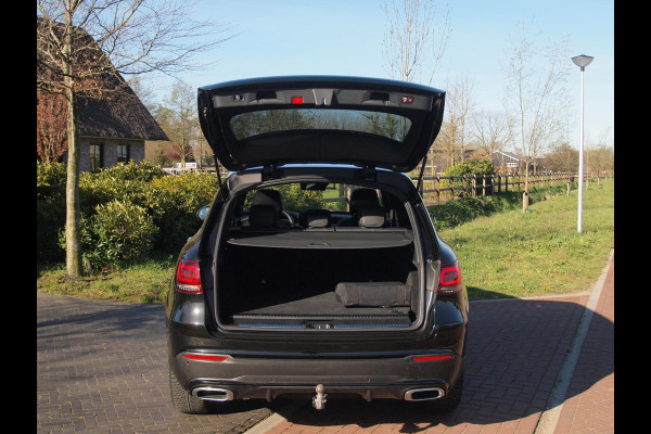 Mercedes-Benz GLC 300e 4MATIC Business Solution AMG | Panoramadak | Trekhaak | 360 Camera | Sfeerverlichting | Burmester |