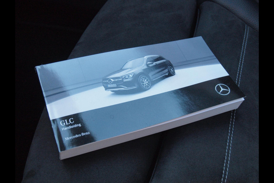 Mercedes-Benz GLC 300e 4MATIC Business Solution AMG | Panoramadak | Trekhaak | 360 Camera | Sfeerverlichting | Burmester |