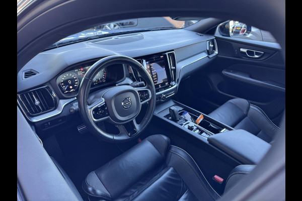 Volvo V60 2.0 B3 R-Design NL-AUTO | R-DESIGN | TREKHAAK