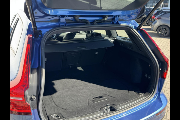 Volvo V60 2.0 B3 R-Design NL-AUTO | R-DESIGN | TREKHAAK