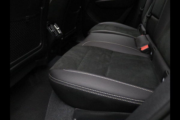 Volvo XC40 2.0 B3 Core 163pk Camera | Adapt. Cruise | Navi | Parkeersens. v+a | Trekhaak elektrisch uitklapbaar