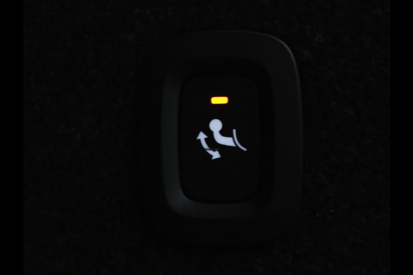 Volvo XC40 2.0 B3 Core 163pk Camera | Adapt. Cruise | Navi | Parkeersens. v+a | Trekhaak elektrisch uitklapbaar