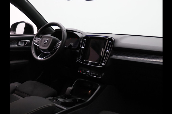 Volvo XC40 2.0 B3 Core 163pk Camera | Adapt. Cruise | Navi | Parkeersens. v+a | Trekhaak elektrisch uitklapbaar