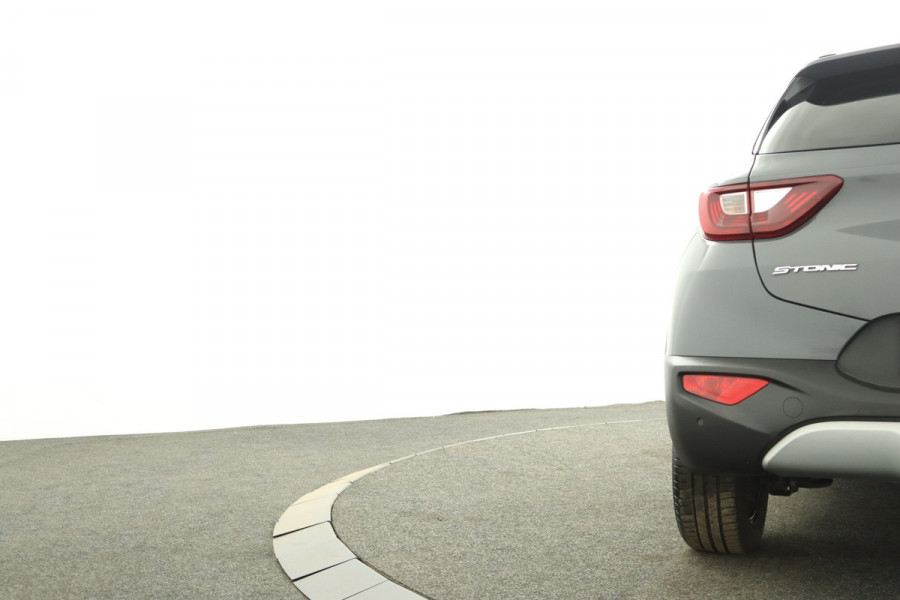 Kia Stonic 1.0 T-GDi MHEV DynamicPlusLine Apple Carplay/Android Auto - Cruise Control - Climate Control - Navigatie - Achteruitrijcamera - Fabriekgarantie tot 10-2027