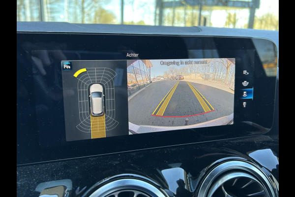 Mercedes-Benz B-Klasse 250e AMG // Trekhaakl // Caplay // Camera // Sfeerverlichting // Nightpakket