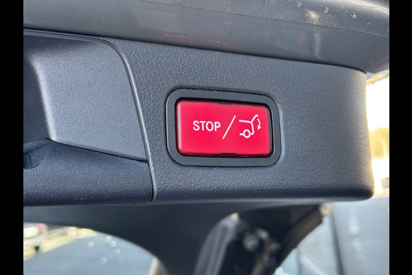 Mercedes-Benz B-Klasse 250e AMG // Trekhaakl // Caplay // Camera // Sfeerverlichting // Nightpakket