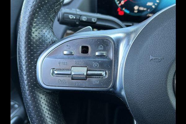 Mercedes-Benz B-Klasse 250e AMG // Trekhaakl // Caplay // Camera // Sfeerverlichting // Nightpakket