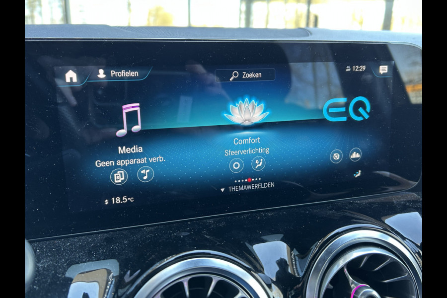 Mercedes-Benz B-Klasse 250e AMG // Trekhaakl // Caplay // Camera // Sfeerverlichting // Nightpakket