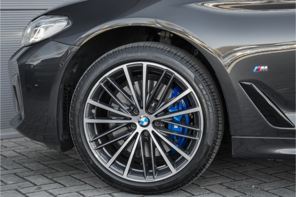 BMW 5 Serie Touring 530i xDrive High Executive M-Sport Pano Active Steering ACC Laser HUD