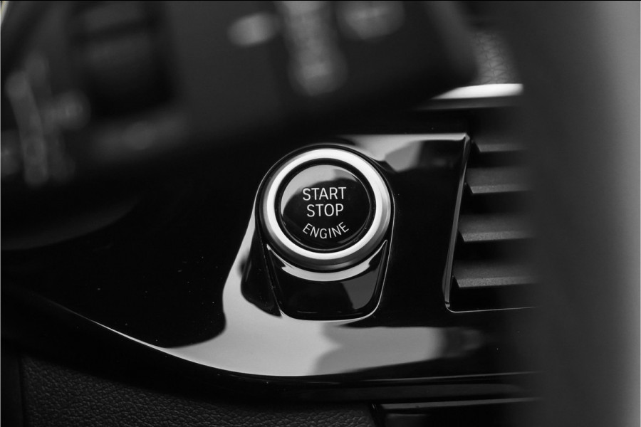 BMW 5 Serie Touring 530i xDrive High Executive M-Sport Pano Active Steering ACC Laser HUD