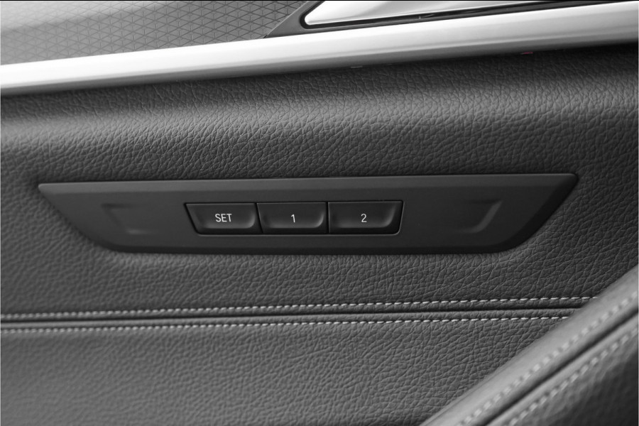 BMW 5 Serie Touring 530i xDrive High Executive M-Sport Pano Active Steering ACC Laser HUD