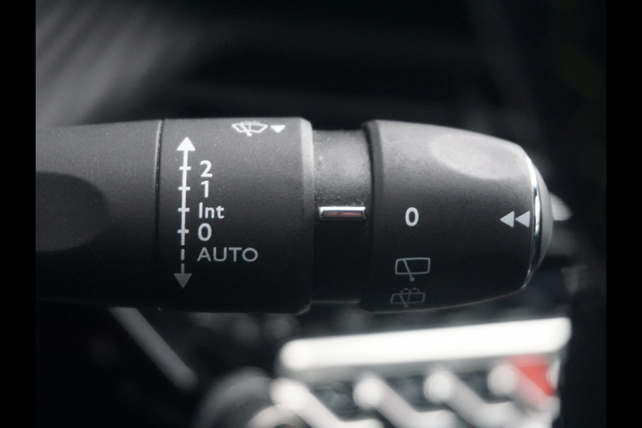 Peugeot 208 1.2 PureTech GT Pack Leder Alcantara