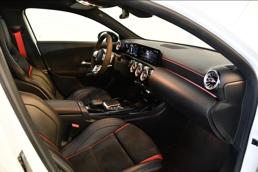 Mercedes-Benz A-Klasse AMG 35 4MATIC Premium Plus Pano Burmester