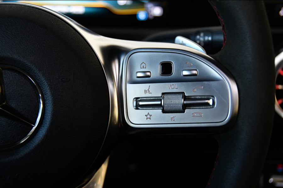 Mercedes-Benz A-Klasse AMG 35 4MATIC Premium Plus Pano Burmester