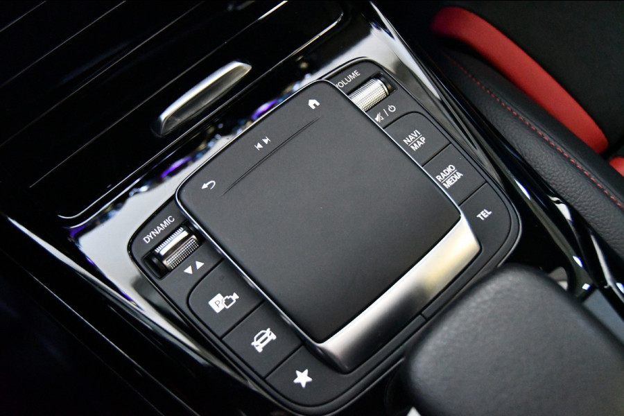 Mercedes-Benz A-Klasse AMG 35 4MATIC Premium Plus Pano Burmester