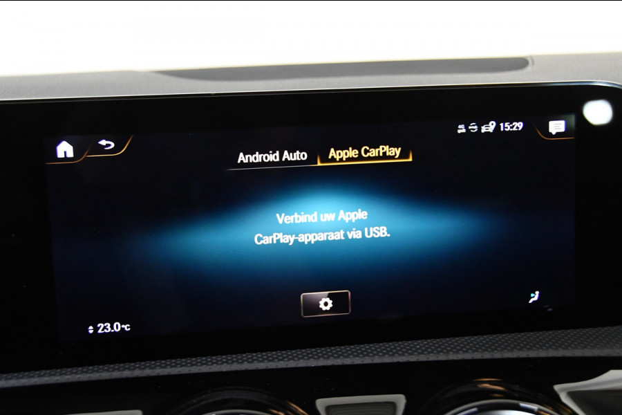 Mercedes-Benz A-Klasse AMG 35 4MATIC Premium Plus Pano Burmester