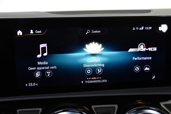 Mercedes-Benz A-Klasse AMG 35 4MATIC Premium Plus Pano Burmester